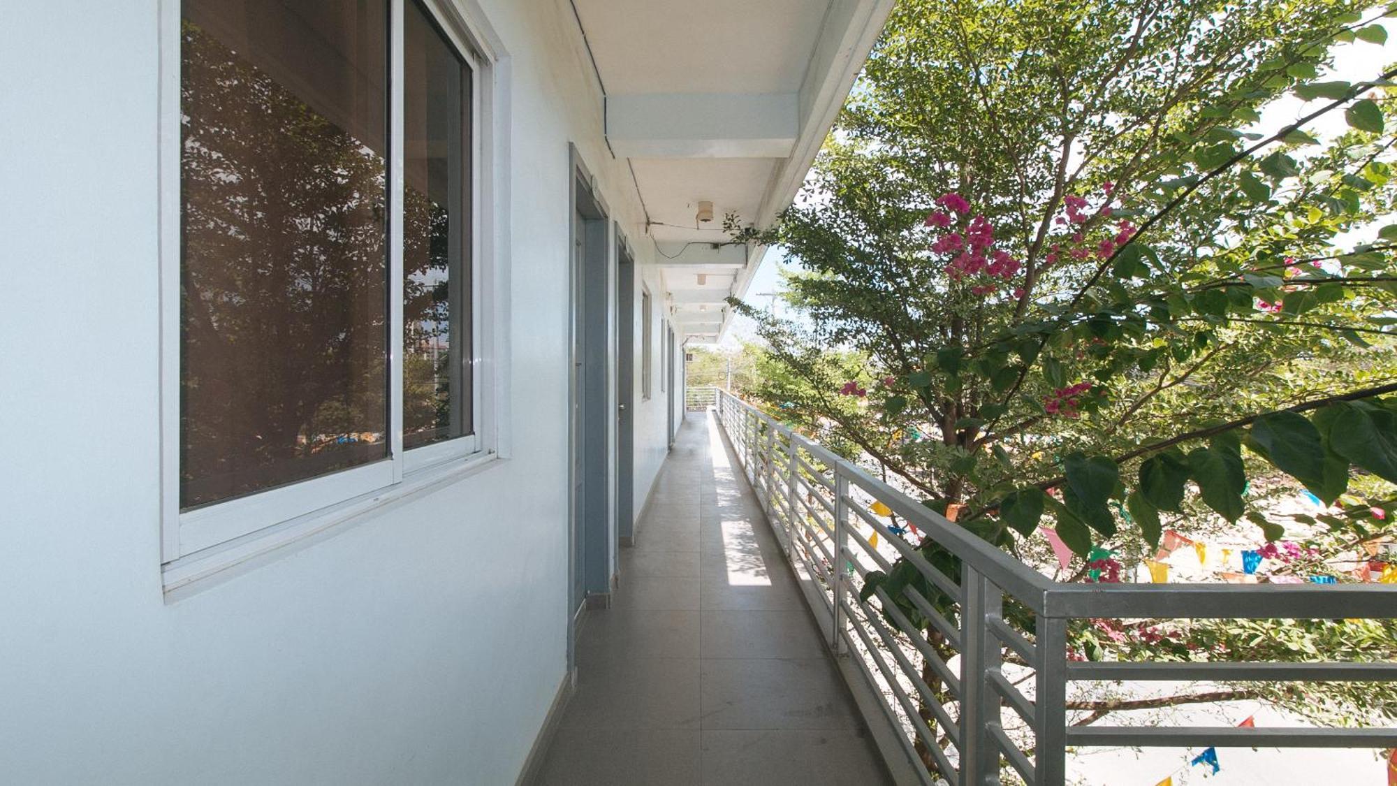 Reddoorz At Fat J Apartelle Mactan Cebu Kültér fotó